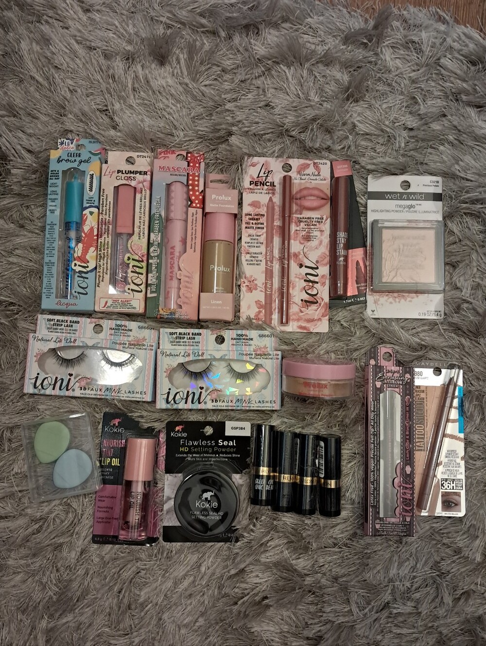 20-pc Makeup Bundle Ioni Prolux Revlon Kokie Maybelline Viral